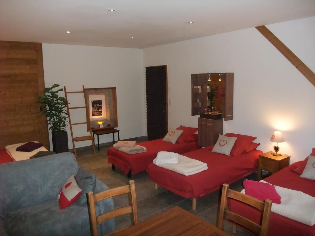 Le Domaine Du Grand Cellier Chambres D'Hotes En Savoie Tournon Bagian luar foto